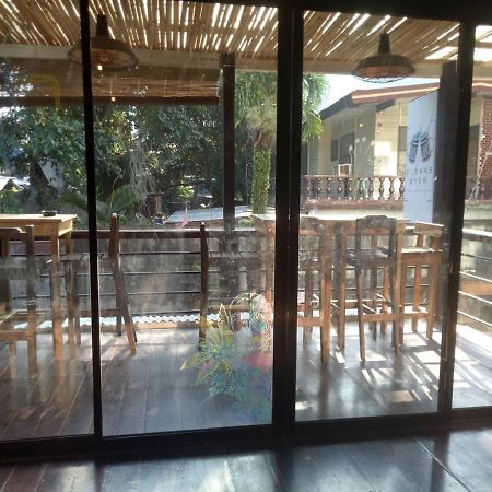 Laule'A Hostel El Nido Exteriör bild